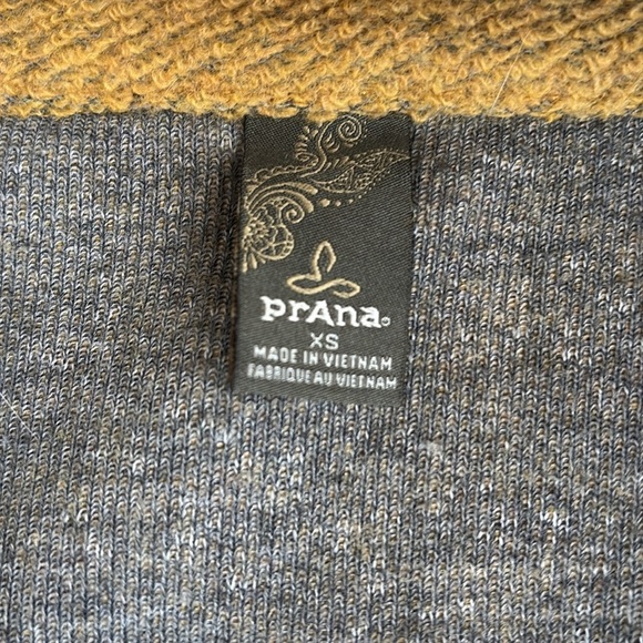 Prana yellow Glen Ivy pullover 1/4 zip quilted center two zip pockets fleece - Picture 14 of 16